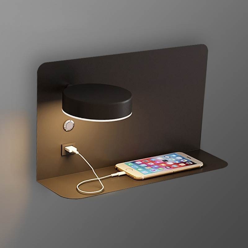 Drehbare Wandleuchte mit USB-Ladeanschluss