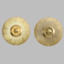 Nordische Messing-Wandlampe, ausgehöhlte runde Form, Wandleuchte