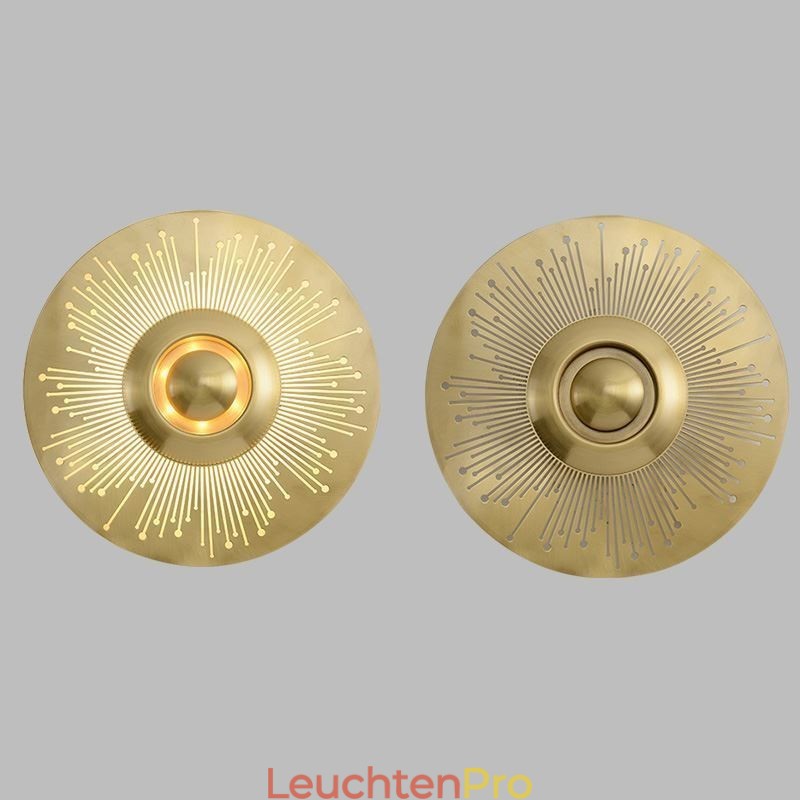 Nordische Messing-Wandlampe, ausgehöhlte runde Form, Wandleuchte