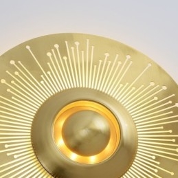 Nordische Messing-Wandlampe, ausgehöhlte runde Form, Wandleuchte