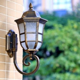 Europäische Wandleuchte Retro Außenleuchte Einzelkopf wasserdichte Milchglas-Wandleuchte
