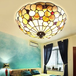 Die Muscheln des Mittelmeers absorbieren das Licht der ländlichen Schornsteinkuppel mit einem Durchmesser von 50 cm