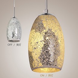 Traditionelle klassische Pendelleuchte aus Metall im Vintage-Stil
