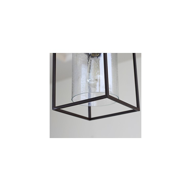 Quadratischer Rahmen der Glasdecke im nordischen Landhausstil