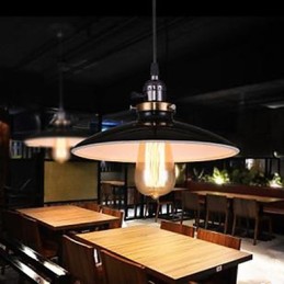 Hängelampe im Loft-Stil im industriellen Stil