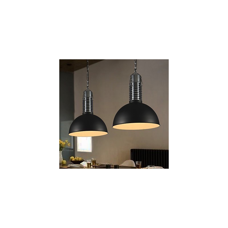 Traditioneller klassischer Kronleuchter aus Metall im Mini-Stil im Vintage-Stil