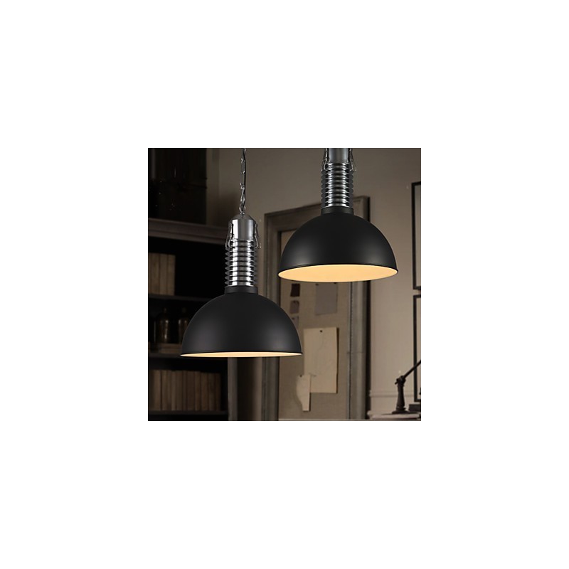 Traditioneller klassischer Kronleuchter aus Metall im Mini-Stil im Vintage-Stil