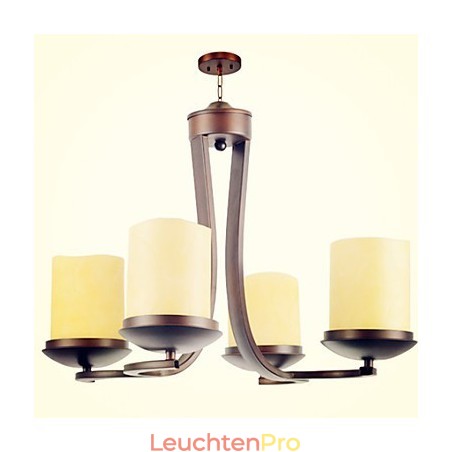 Traditioneller klassischer Kronleuchter aus Metall im Mini-Retro-Stil Traditioneller klassischer Kronleuchter aus Metall im Mini-Retro-Stil