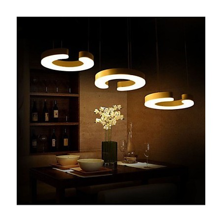 Drei C-Typ Acryl Kronleuchter Kronleuchter