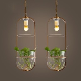 Moderne Pendelleuchte im zeitgenössischen dekorativen Design (ohne Pflanzen)